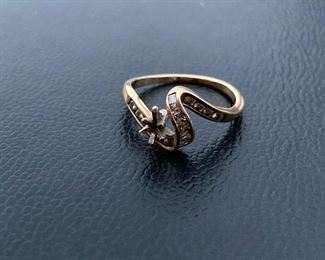 Lot #024---14ky Diamond Ring, weight: 2.3g, diamond weight: 0.50ct, size: 7.5, price: $225