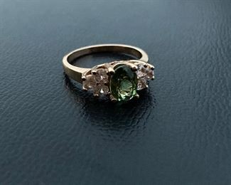 Lot #029---14ky Peridot and White Sapphire Ring, weight: 4.8g, size: 8.25, price: $325