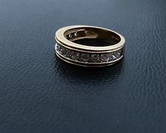 Lot #032---14ky Diamond Wedding Ring, weight: 5.3g, diamond weight: 1.20ct, size: 7, price: $550