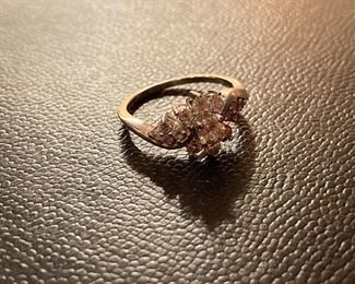 Lot #040---10kw Diamond Ring, weight: 3.0g, diamond weight: 1.00ct, size: 7, price: $450