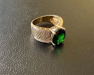 Lot #079---14ky Diamond Ring with Green Gem, weight: 6g, size: 7.25, price: $750