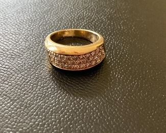 Lot #083---14ky Pave Diamond Ring, diamond weight: 1.0ct, weight: 6.6g, size: 6.75, price: $600