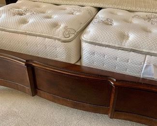 On the king size bed the Stearns & Foster mattress/box springs are two single sizes (priced separately from the bed, so use on a king bed or a set of twins)