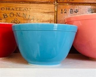 Trio of  Colorful Vintage Pyrex Mixing Bowls
     Pink Bowl - 4 Quarts
     Blue Bowl - 1.5 Pint
     Red Bowl  -  1.5 Quart