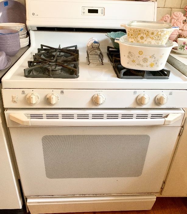 GE XL44 white Gas Stove $150 