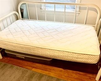 Cream metal Daybed Frame w/ Serta perfect sleeper twin mattress $85
