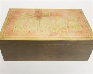 1115	BRASS CIGAR HUMIDOR BOX WITH DECORATED TOP, 9 IN X 6 IN X 3 1/4 IN HIGH
