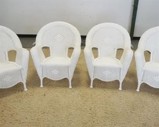 
1167	VINYL WOVEN PATIO SET WITH GLASS TOP TABLE AND 4 ARM CHAIRS. 47 IN X 28 IN
