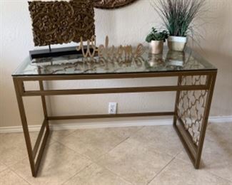 Metal and Glass Table ‘Flower Design’