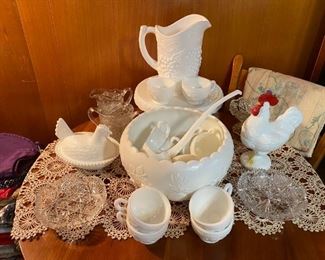 Fenton Rooster and Milk Glass