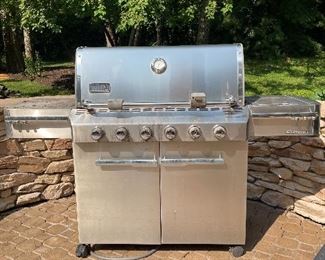 $1000 - Weber Summit Gas Grill - YOU MOVE - **Requires dedicated gas line - Measures 72” x 27” x 51”
