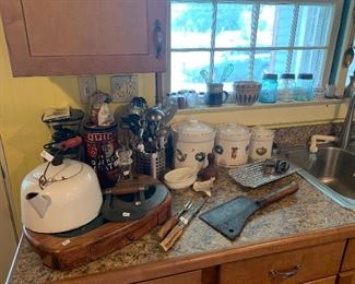 Kitchen 
Vintage kitchen items
