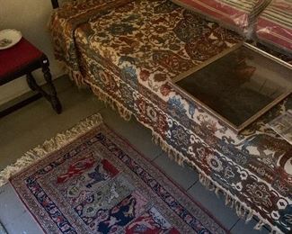 Upstairs Bedroom 
Rug
Daybed
