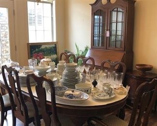 Queen Anne Table w/8 chairs, additional leaf and table pads, Beautiful Secretary, blue and white decor, crystal