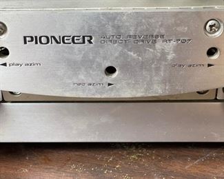 Vintage Pioneer Auto Reverse Direct Drive RT-707 reel-to-reel tape deck. Photo 2 of 2.