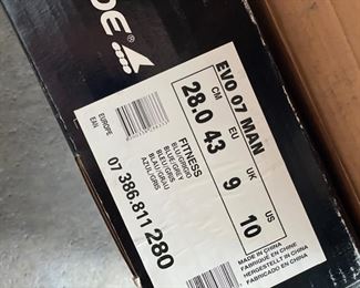 EVO 07 Man size 10 brand new rollerblades. Photo 2 of 2.