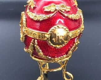 Joan Rivers Imperial Treasures Enamel Photo Russian Egg Figurine