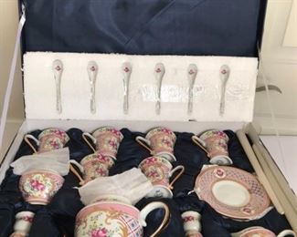 Sorelle Fine Porcelain Tea Set