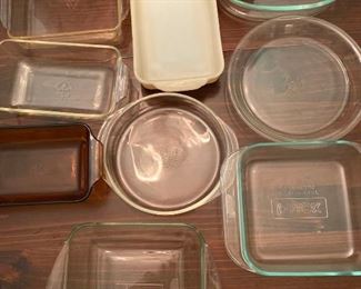 Lot of 9 Baking Dishes Pyrex, Fire King, Anchor