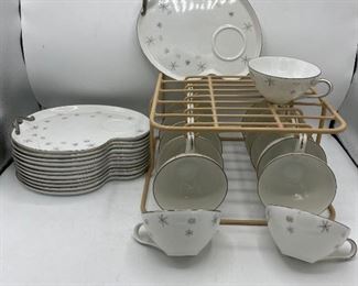 Snowflake Pattern Holiday Plate Teacup Set