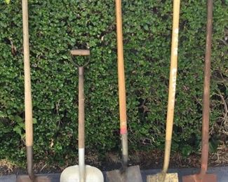 5 Garden Tool Long Handle Shovels