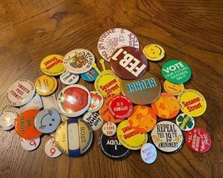 Mixed Lot of Vintage Retro Pinback Pin Buttons