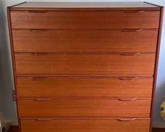 Vintage Wood Mid Century Modern 6 Drawer Tall Dresser