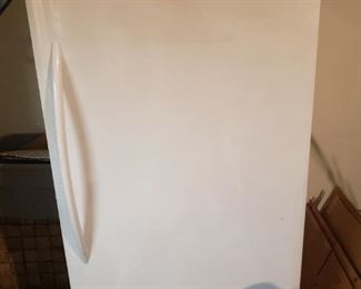 Nice 6ft Modern Freezer