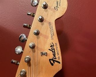 Fender Squire Stratocaster #MN574199. Photo 1 of 2. 