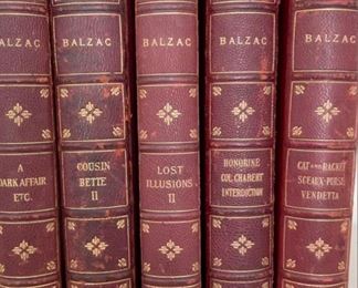Complete set of 50 leather Balzac books. Edition 280 out of 1,000.  Photo 2 of 3. 