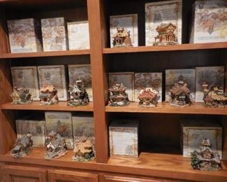 Boyd's Bearly-Built Houses 