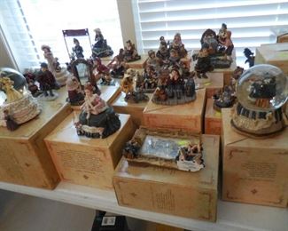 Yesterday's Child figurines