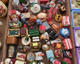 Porcelain hinged boxes