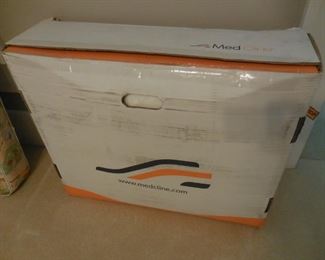 MedCline Acid Reflux Elevation Pillow (still in box)