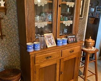 Gorgeous solid oak hutch