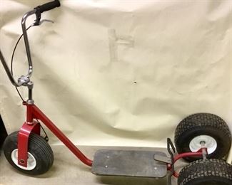 ADULT 3-WHEEL SCOOTER