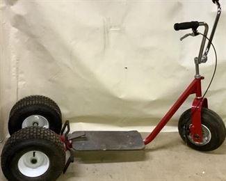 ADULT 3-WHEEL SCOOTER