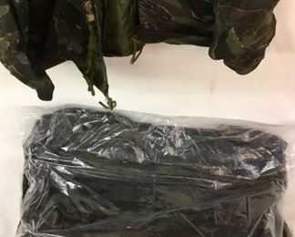 *NEW   MILITARY ISSUE COLD WEATHER FIELD JACKETS W/LINER