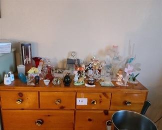 Dresser and lots of collectables
