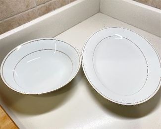  Serving bowl and platter included in china set