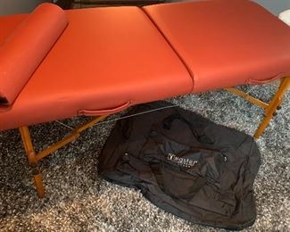 Master Massage Equipment Massuse Table 6’Long x 32w; adjustable height
3yrs old $180