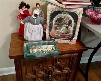 Gone With the Wind dolls, books, collectibles