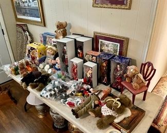Vintage toys, Teddy Ruxepin, John Wayne, Cabbage Patch, Japanese dolls