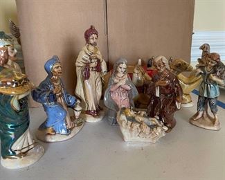 1 Ceramic Handcrafted Nativity Scene