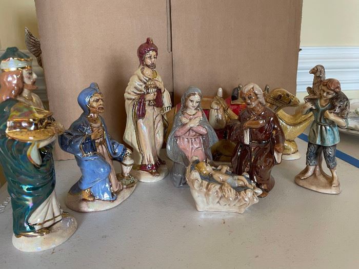 1 Ceramic Handcrafted Nativity Scene