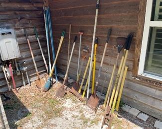 Yard tools 