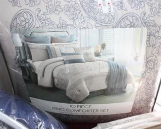 KING BEDDING SET FROM MACY'S