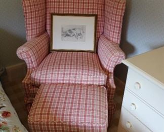 UPHOLSTERED CHAIR W/OTTOMAN