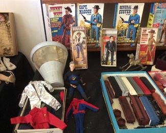 HO TRAINS , MARX TOYS,