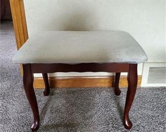 Queen Anne Foot Stool